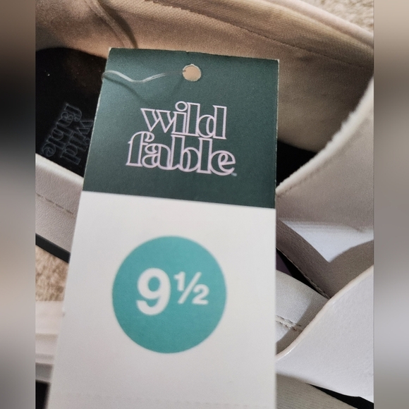 Wild Fable - White Lacey Loafer Flats - 9 1/2 W - Picture 10 of 11